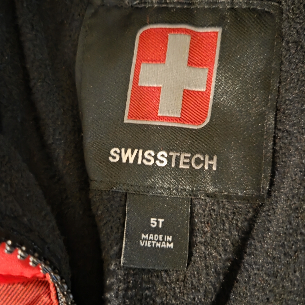 Swiss Tech Red and Black Kids Puffer Jacket - Picture 5 of 5